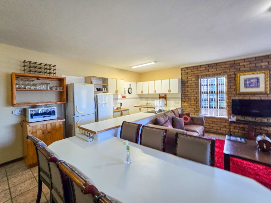 5 Bedroom Property for Sale in Stilbaai Wes Western Cape
